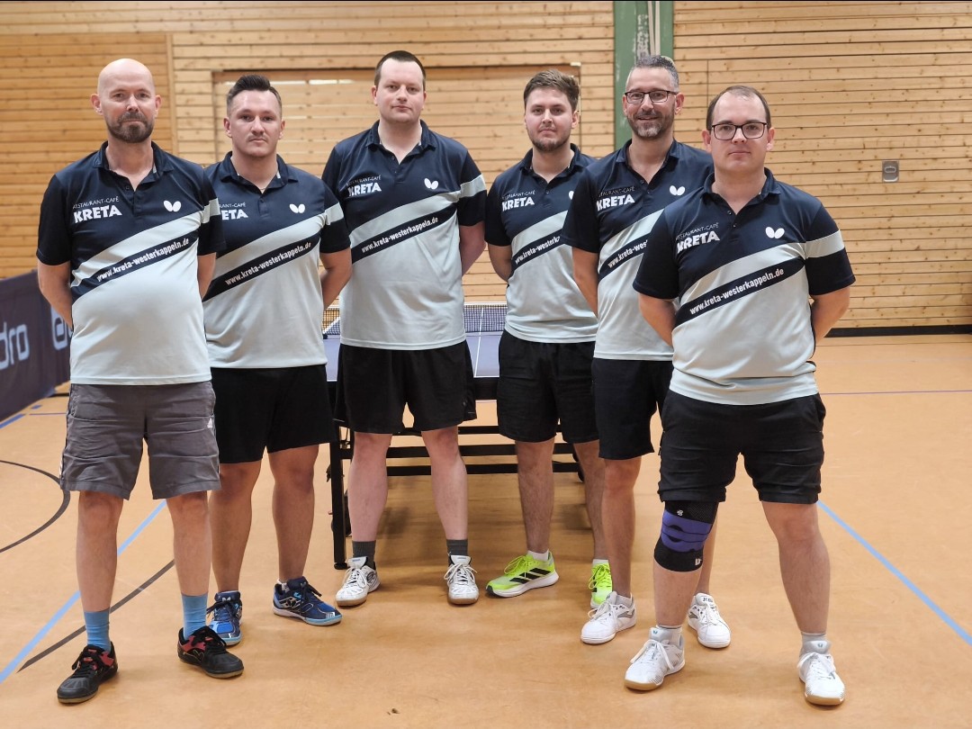 Die erste Herrenmannschaft geht als Tabellenführer in die Winterpause in der 1. Bezirksliga 1!