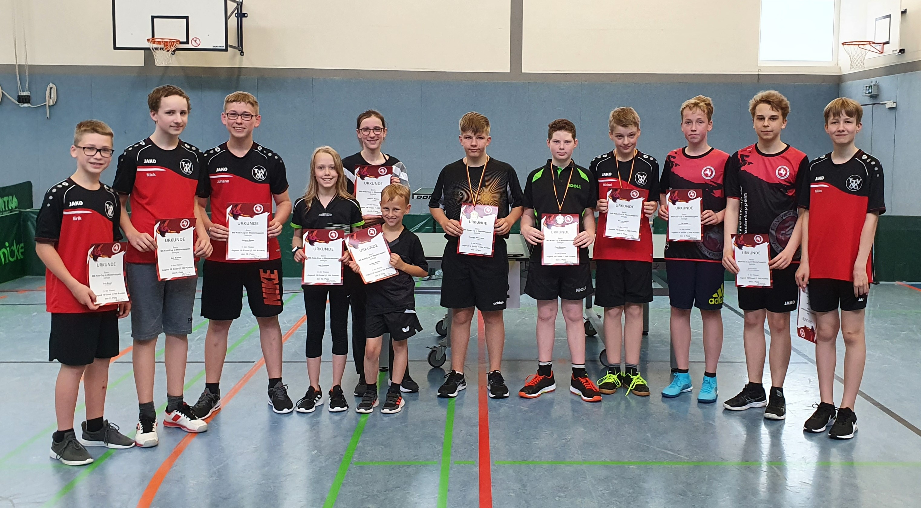 Alle zehn Teilnehmer und zwei Teilnehmerinnen waren nach dem Turnier zufrieden.