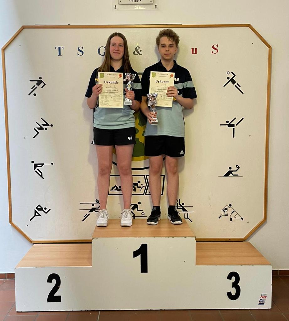 Lici und Leon siegten in Dissen in der Jugend-C-Klasse.