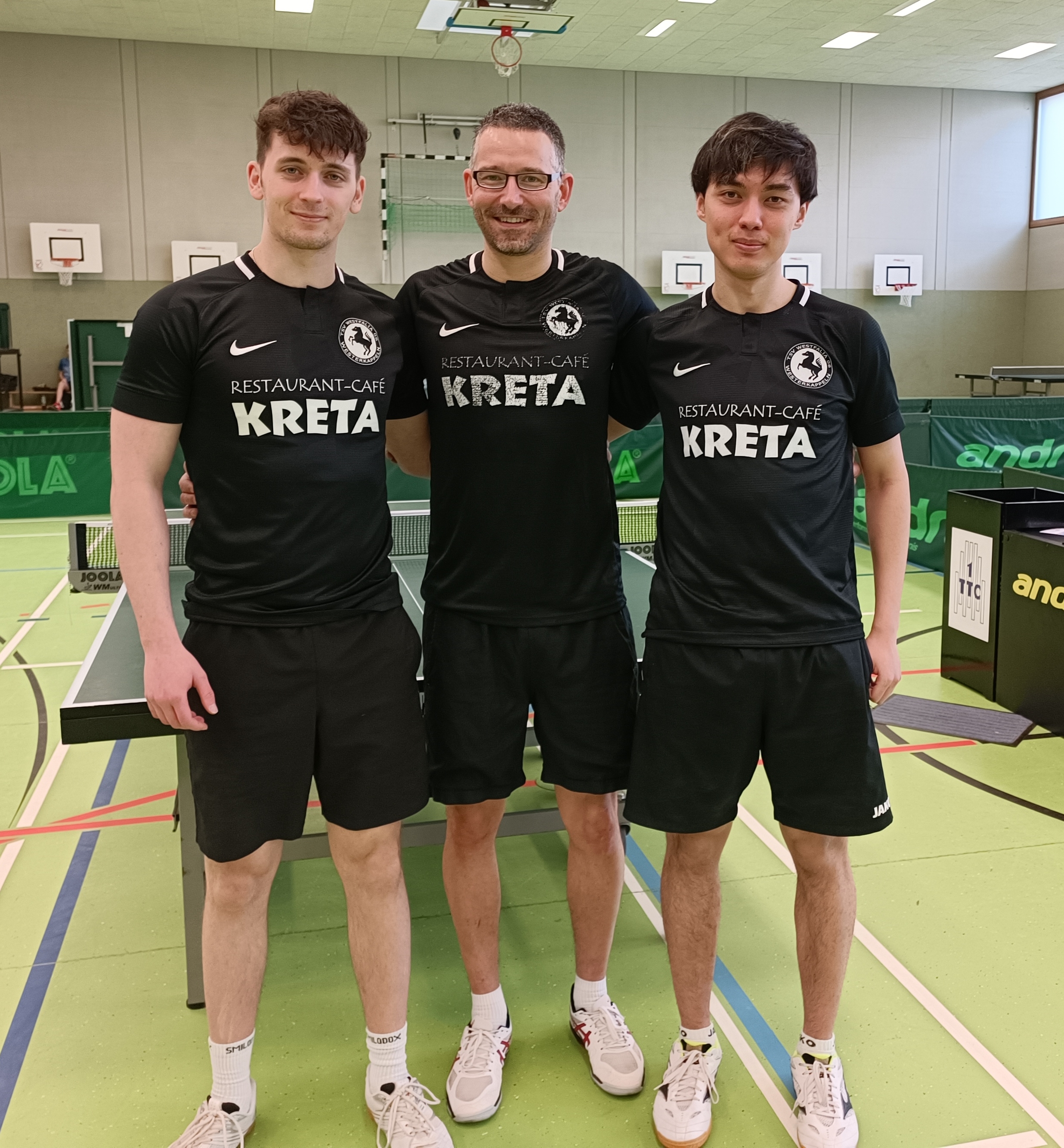 Jan, Sascha und Marvin treten als Team „Old_Schmetterhand“ beim Sommer-Team-Cup 2022 an.